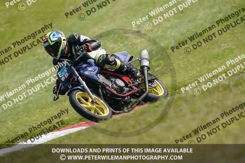 cadwell no limits trackday;cadwell park;cadwell park photographs;cadwell trackday photographs;enduro digital images;event digital images;eventdigitalimages;no limits trackdays;peter wileman photography;racing digital images;trackday digital images;trackday photos